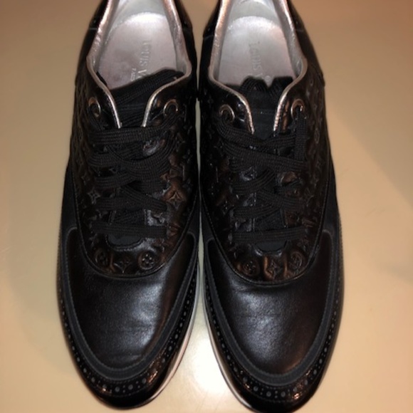 Louis Vuitton Ladies Shoes - Picture 2 of 2